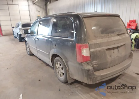 2012 Chrysler Town & Country Touring z USA, uszkodzony, nr VIN 2C4RC1BG0CR215337